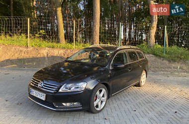 Универсал Volkswagen Passat 2013 в Ровно