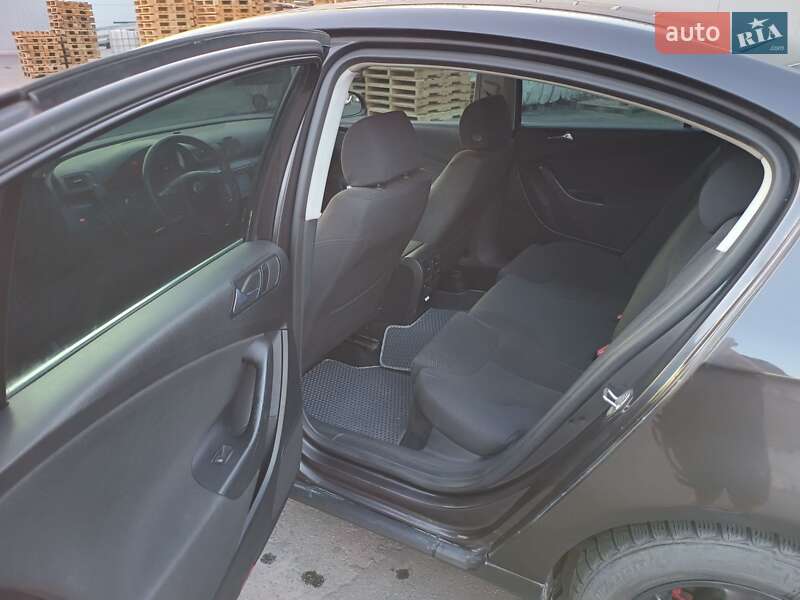 Volkswagen Passat 2005