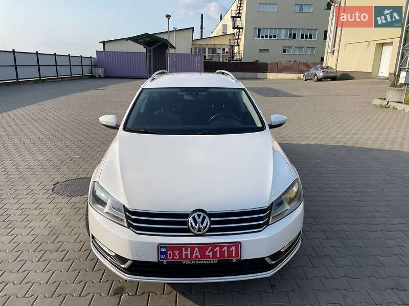 Универсал Volkswagen Passat 2011 в Луцке