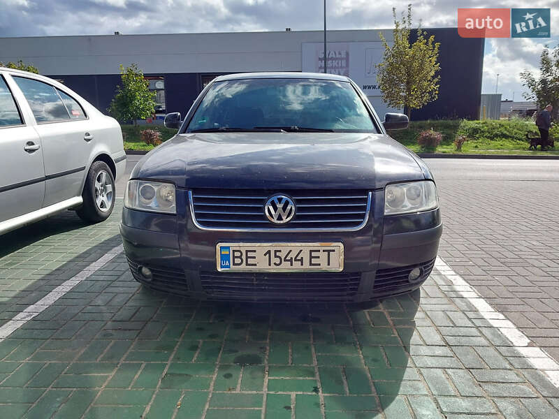 Седан Volkswagen Passat 2003 в Николаеве