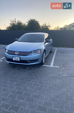 Седан Volkswagen Passat 2012 в Виннице