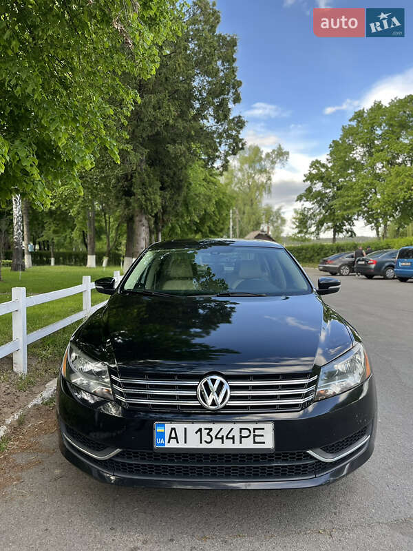 Седан Volkswagen Passat 2014 в Софиевской Борщаговке