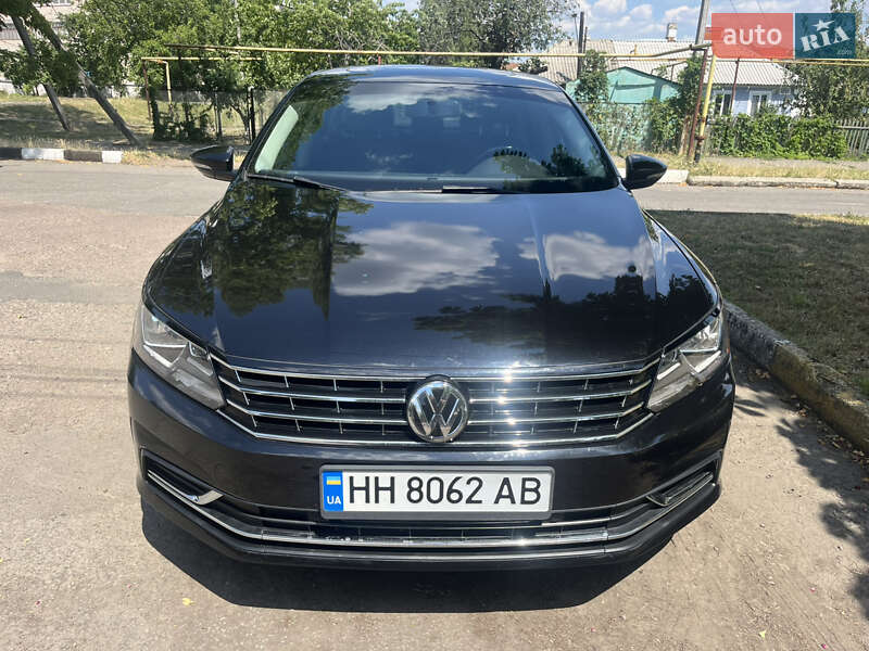 Седан Volkswagen Passat 2018 в 