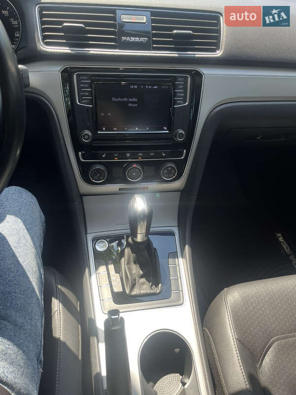 Седан Volkswagen Passat 2018 в Подольске