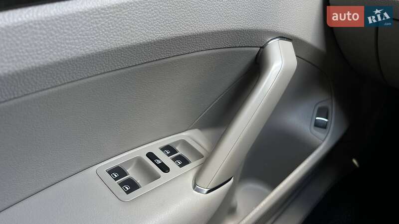 Седан Volkswagen Passat 2016 в Львове фото 20 Седан Volkswagen Passat 2016 в Львове