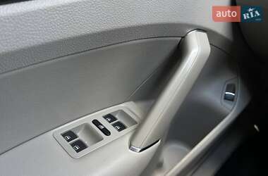 Седан Volkswagen Passat 2016 в 