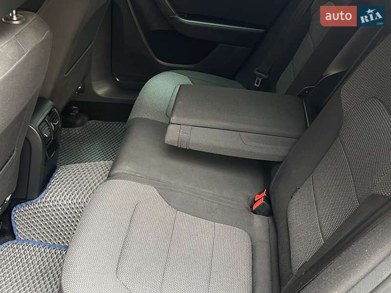 Универсал Volkswagen Passat 2014 в Виннице
