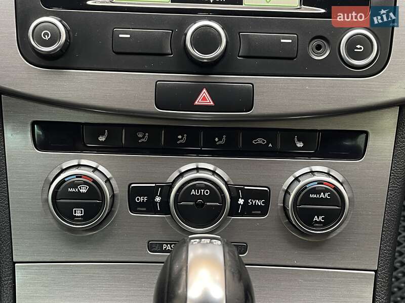 Универсал Volkswagen Passat 2014 в Виннице