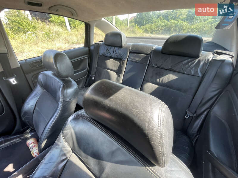 Седан Volkswagen Passat 1999 в Великом Березном