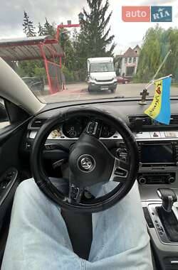 Універсал Volkswagen Passat 2010 в 