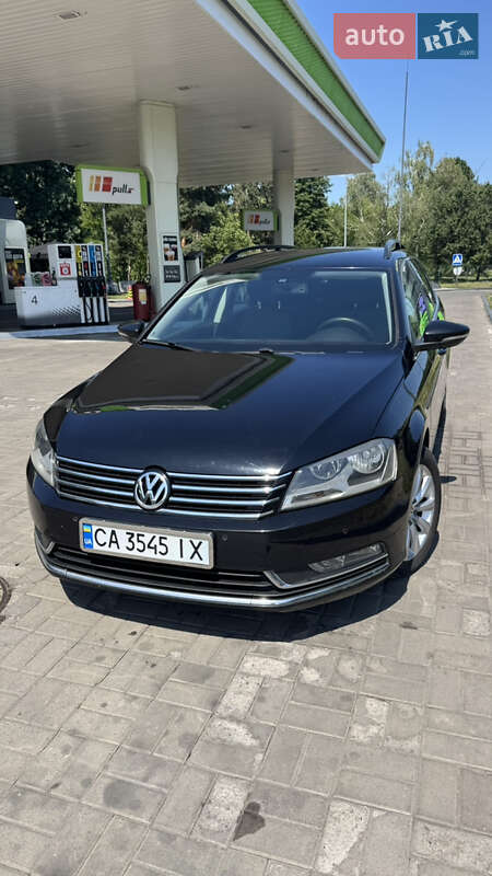 Volkswagen Passat 2011