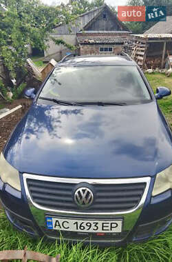 Універсал Volkswagen Passat 2005 в Камені-Каширському