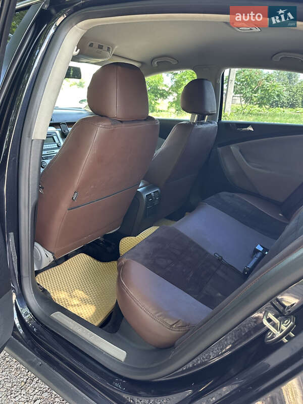 Седан Volkswagen Passat 2006 в Кропивницькому