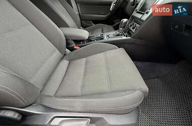 Седан Volkswagen Passat 2015 в Иршаве