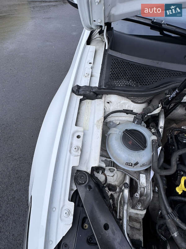 Седан Volkswagen Passat 2015 в Иршаве