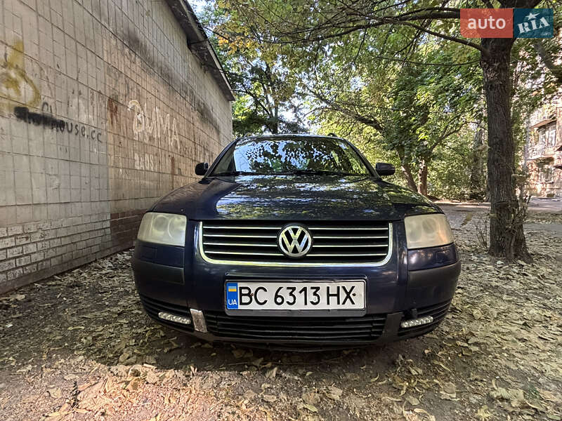 Універсал Volkswagen Passat 2001 в Одесі