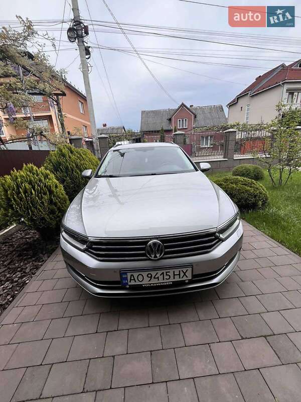 Універсал Volkswagen Passat 2015 в Хусті