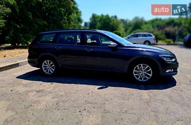 Універсал Volkswagen Passat 2018 в Запоріжжі
