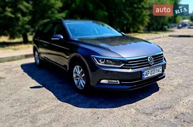 Универсал Volkswagen Passat 2018 в Запорожье