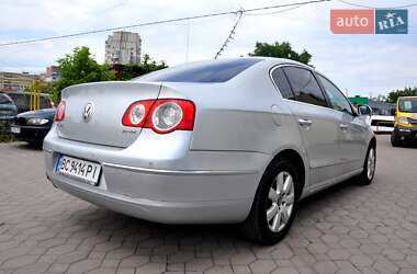 Седан Volkswagen Passat 2005 в 