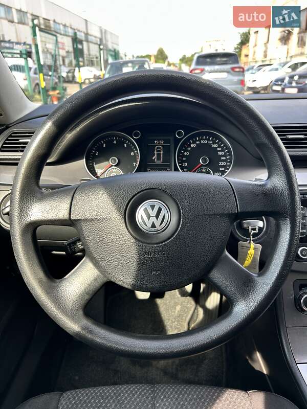 Универсал Volkswagen Passat 2010 в Сумах