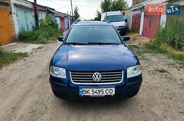 Универсал Volkswagen Passat 2002 в Ровно