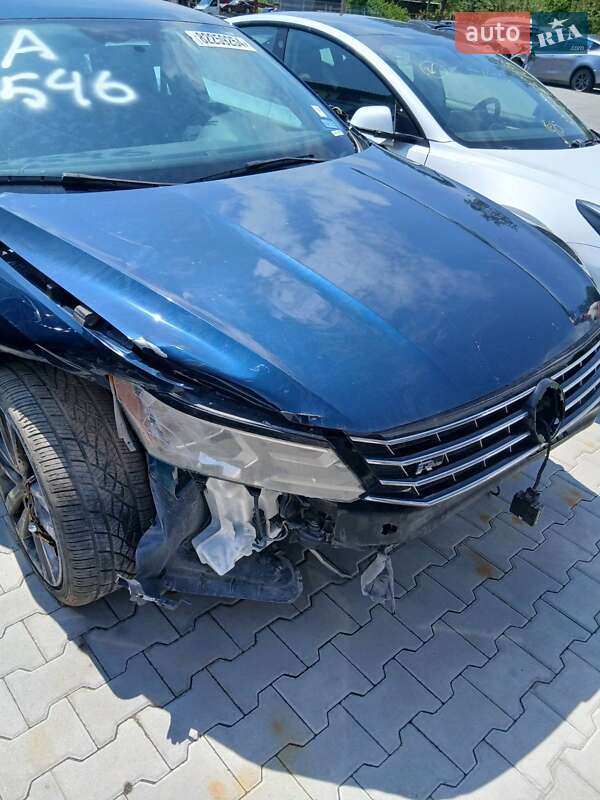 Седан Volkswagen Passat 2017 в Львові