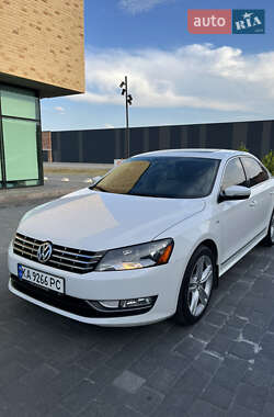 Седан Volkswagen Passat 2015 в Хмельницькому
