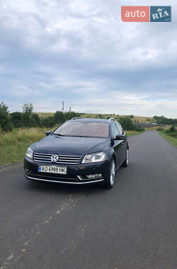 Універсал Volkswagen Passat 2012 в Мукачевому