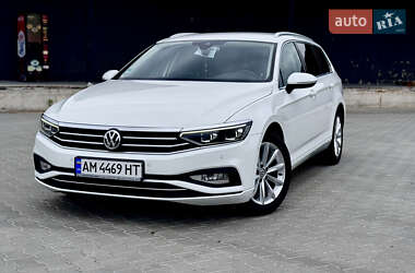 Универсал Volkswagen Passat 2019 в Житомире