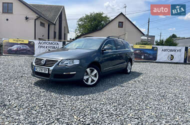 Універсал Volkswagen Passat 2008 в Чернівцях