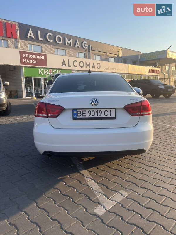 Седан Volkswagen Passat 2014 в Днепре