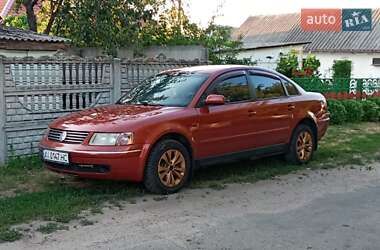 Седан Volkswagen Passat 1998 в 