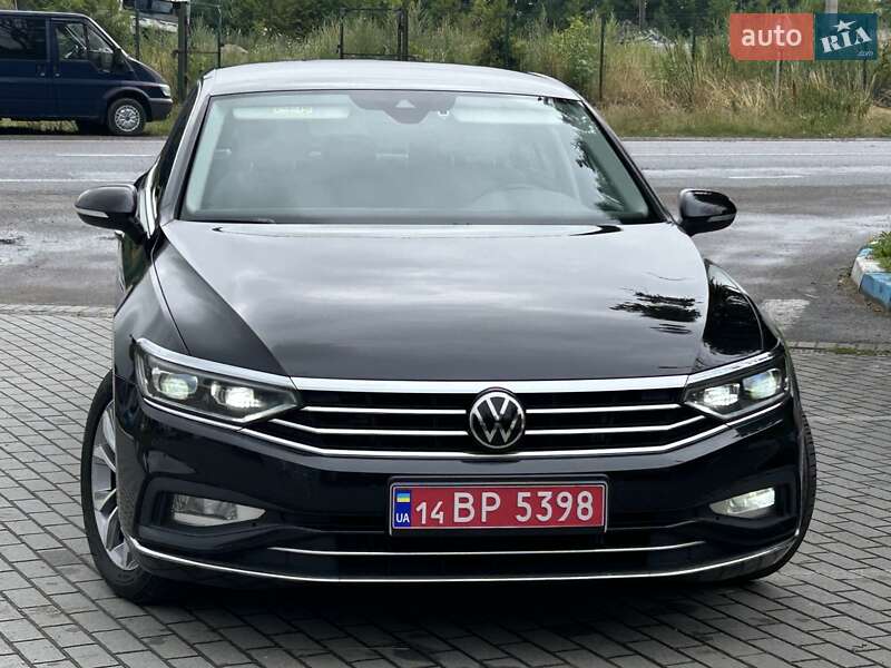 Седан Volkswagen Passat 2020 в Львове