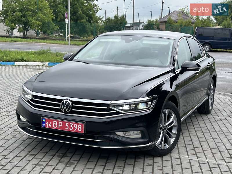Седан Volkswagen Passat 2020 в Львове