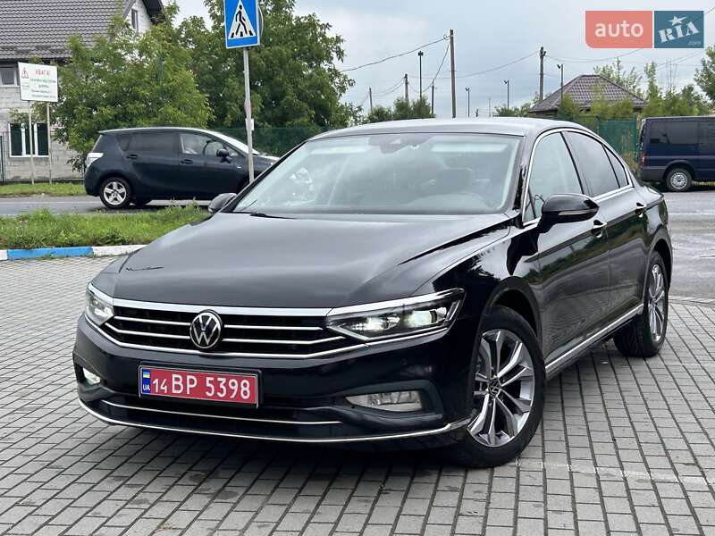 Седан Volkswagen Passat 2020 в Львове