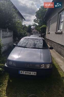 Седан Volkswagen Passat 1989 в Ивано-Франковске