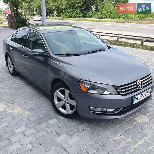 Седан Volkswagen Passat 2015 в Тернополе