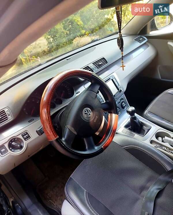 Седан Volkswagen Passat 2008 в Кривом Роге фото 11 Седан Volkswagen Passat 2008 в Кривом Роге