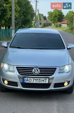 Седан Volkswagen Passat 2008 в Ужгороді