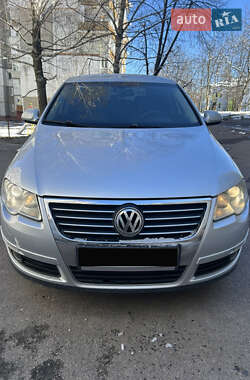 Седан Volkswagen Passat 2007 в Бориславе