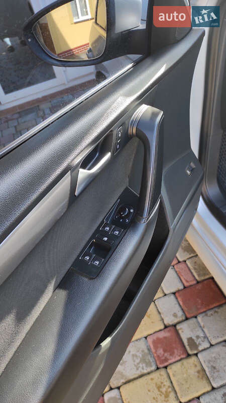 Универсал Volkswagen Passat 2013 в Бучаче