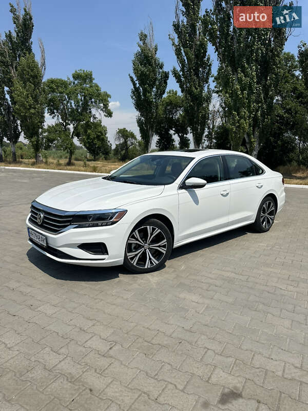 Volkswagen Passat 2021