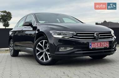 Седан Volkswagen Passat 2020 в Стрые