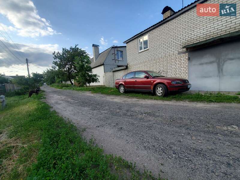 Седан Volkswagen Passat 1999 в Харькове