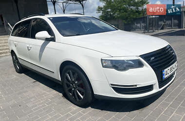 Универсал Volkswagen Passat 2009 в Луцке