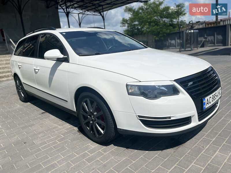 Універсал Volkswagen Passat 2009 в Луцьку