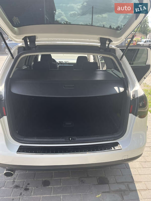 Універсал Volkswagen Passat 2009 в Луцьку