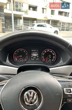Седан Volkswagen Passat 2021 в 