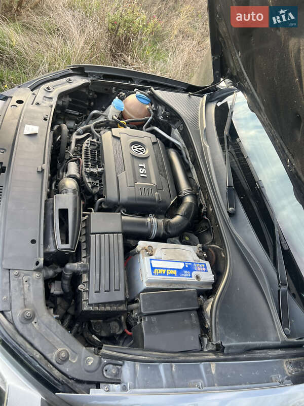 Седан Volkswagen Passat 2013 в Києві